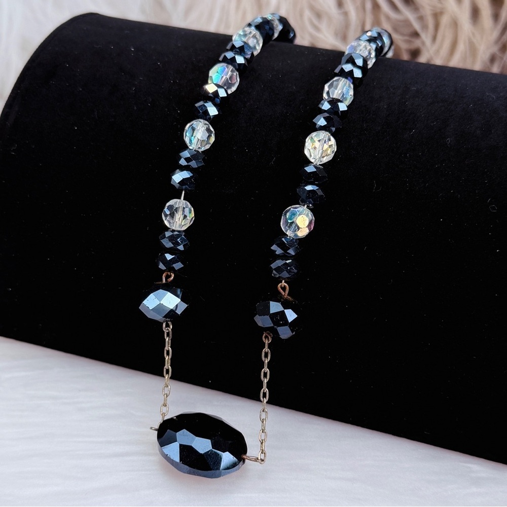 Vintage, black and clear reflective beaded 16β necklace